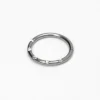 Claire's Bijoux Premium|Bijoux De Piercing-Anneau de cartilage incrusté 1,2 mm couleurs argentée et titanée
