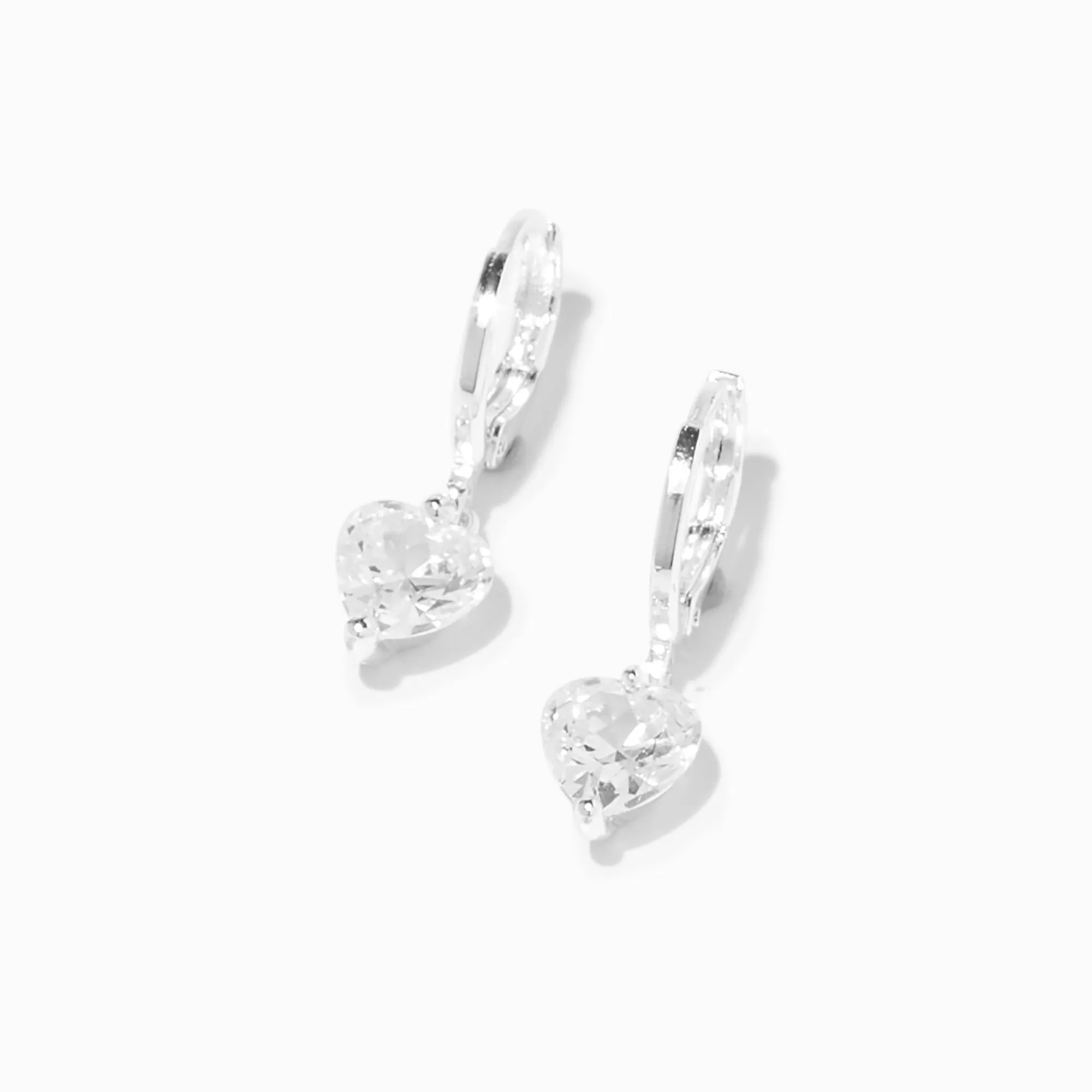 Claire's Anneaux|Clous D'oreilles-Boucles d’oreilles huggies en zircon cubique d'imitation cœur 10 mm couleur argentée