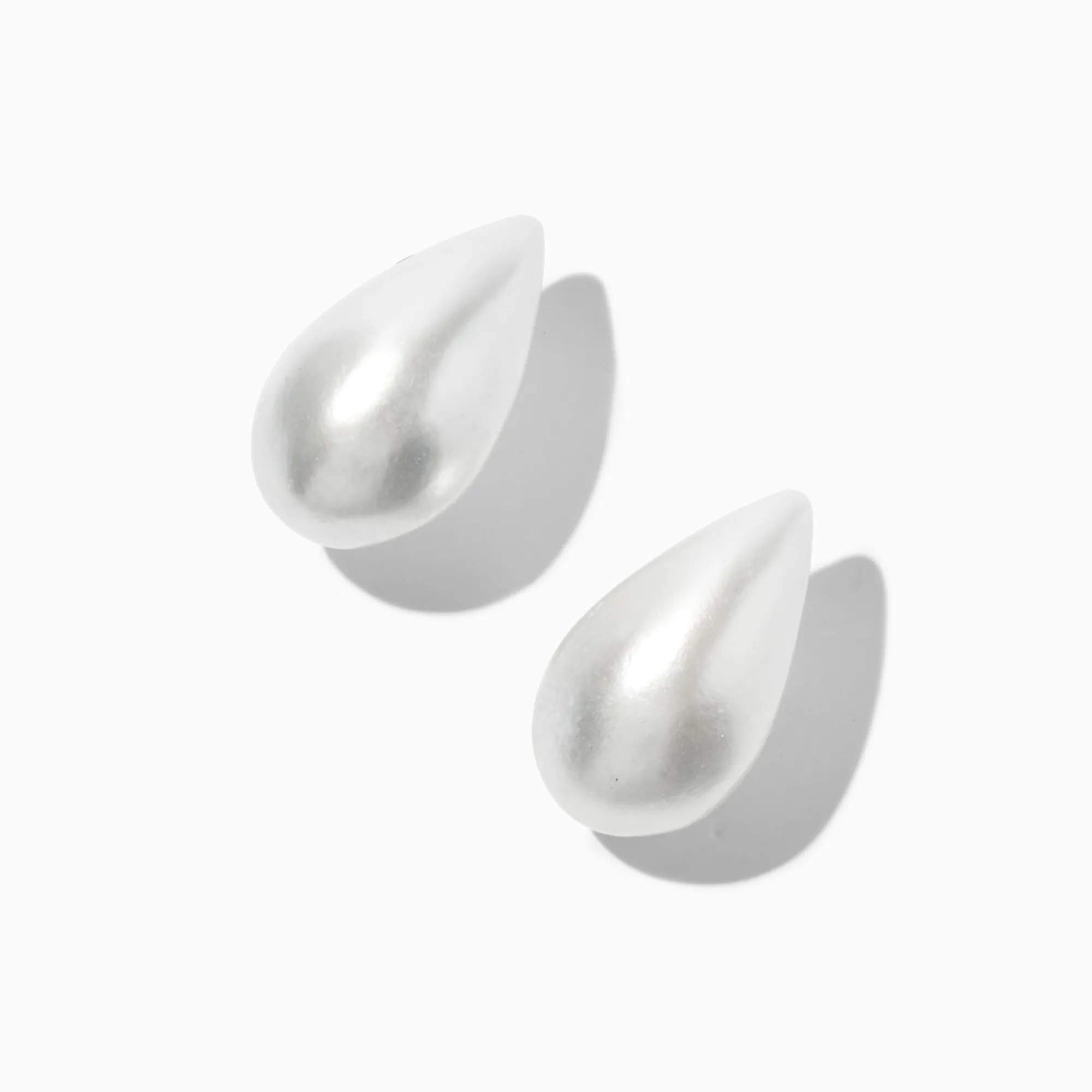 Claire's Clous D'oreilles-Clous d'oreilles perle d'imitation goutte 20 mm blancs