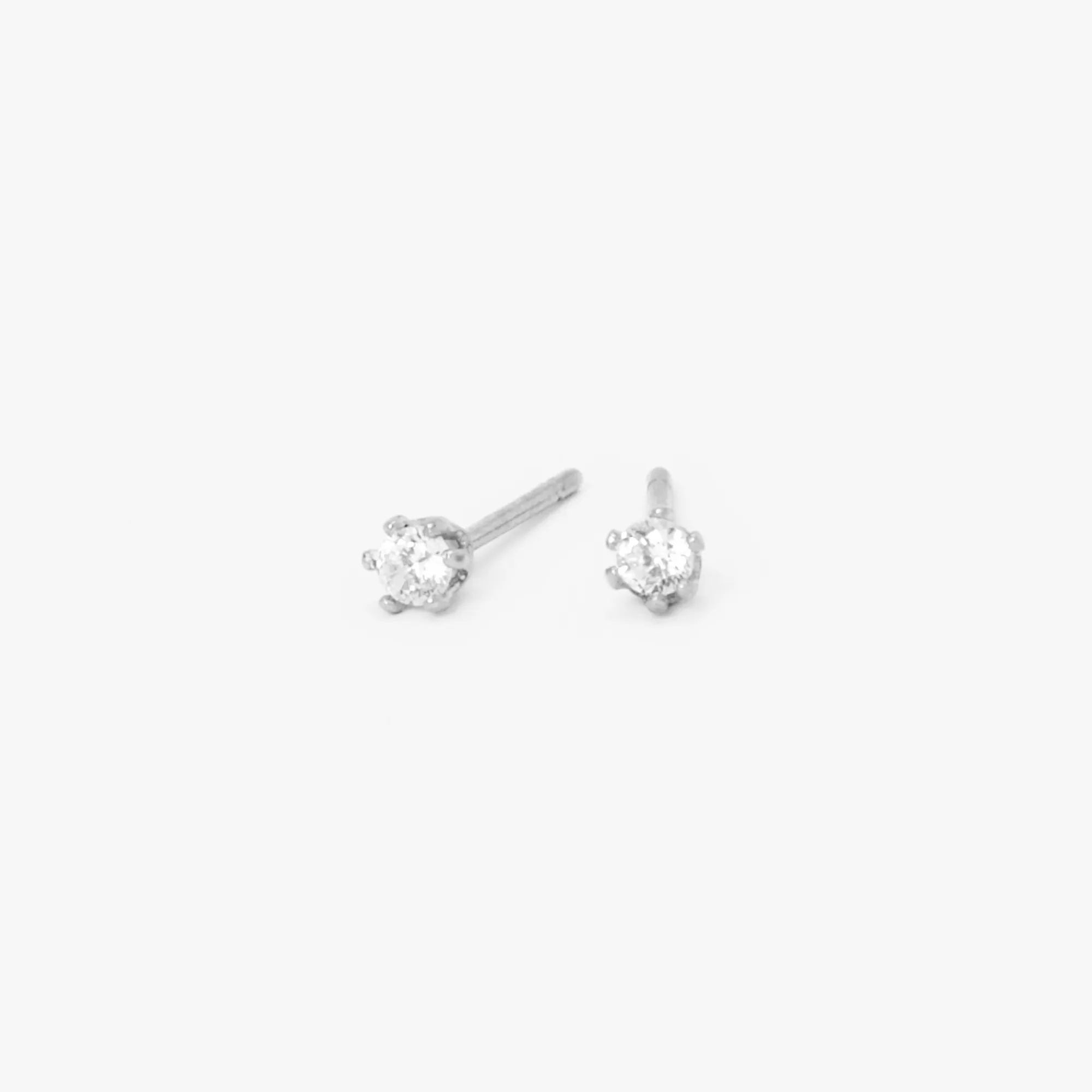 Claire's Clous D'oreilles-Clous d'oreilles ronds avec strass en zircon cubique d'imitation couleur argentée - 2 mm