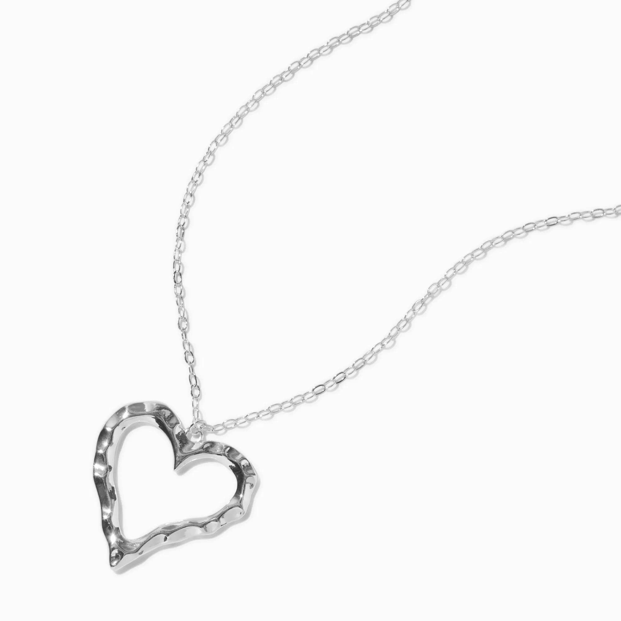 Claire's Colliers-Collier long à pendentif cœur texturé couleur argentée