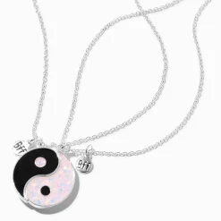 Claire's Colliers-Colliers à pendentif qui changent de couleur en réaction aux UV yin et yang best friends - Lot de 2
