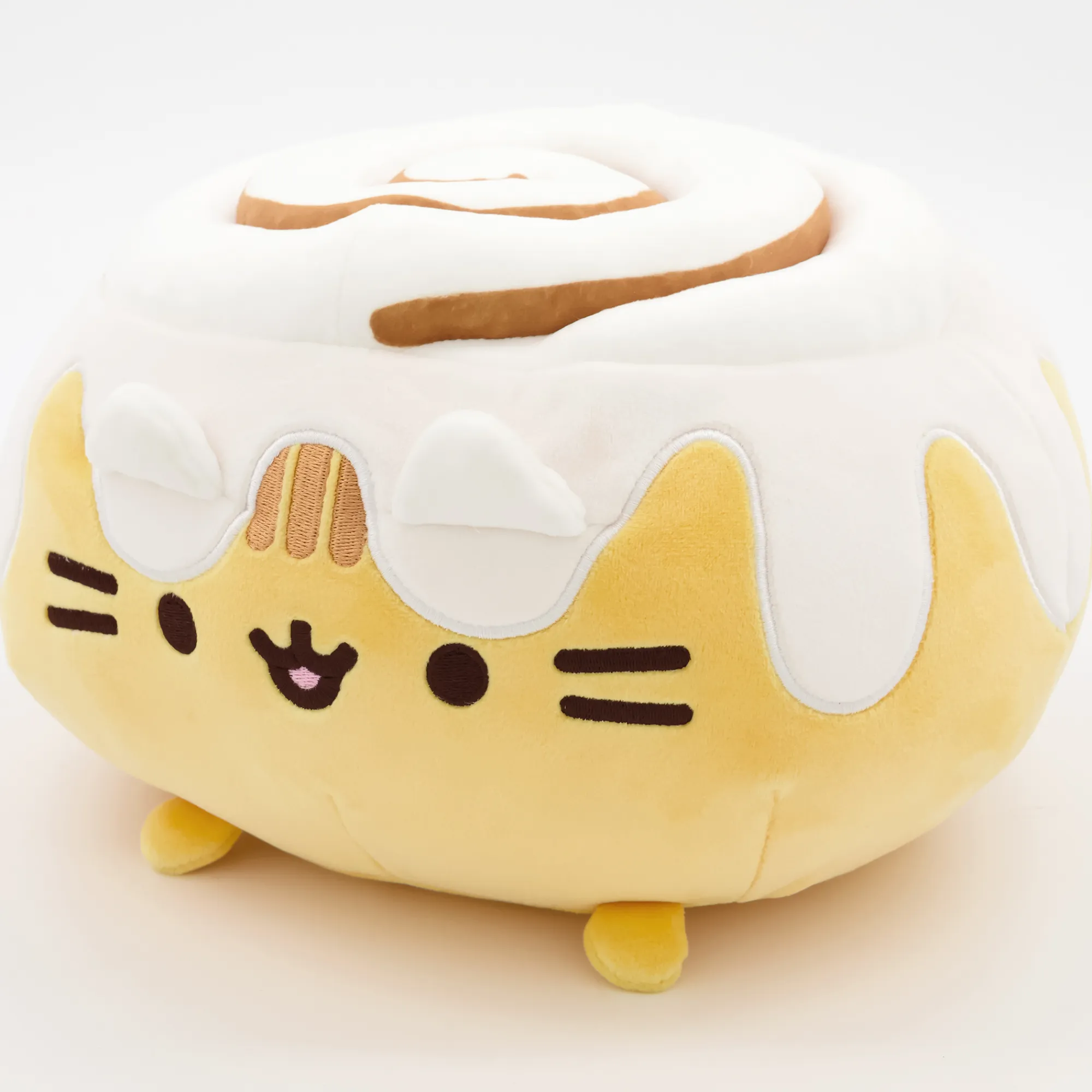 Claire's Pusheen®-Jouet en peluche roulé à la cannelle 15 cm Pusheen®