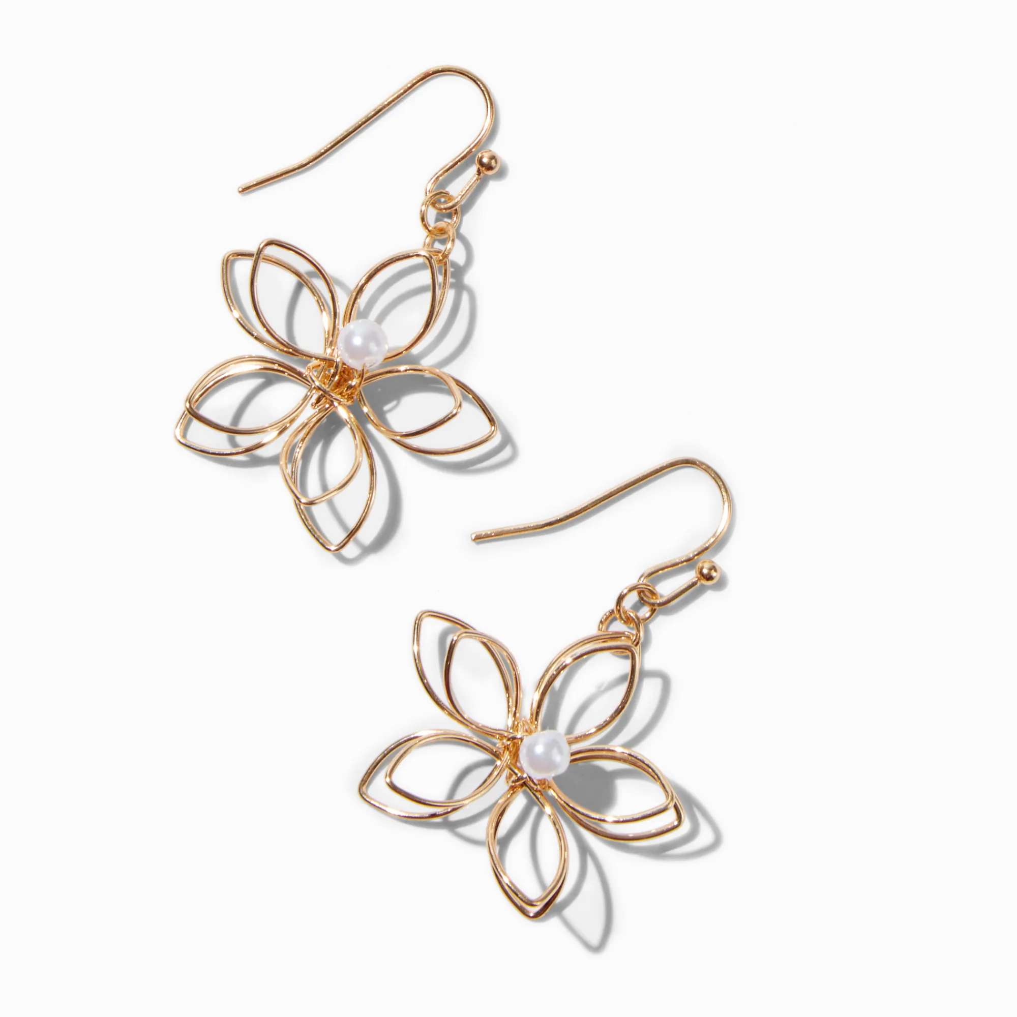 Claire's Pendantes-Pendantes 2,5 cm perle d'imitation et fleur en fil métallique couleur dorée