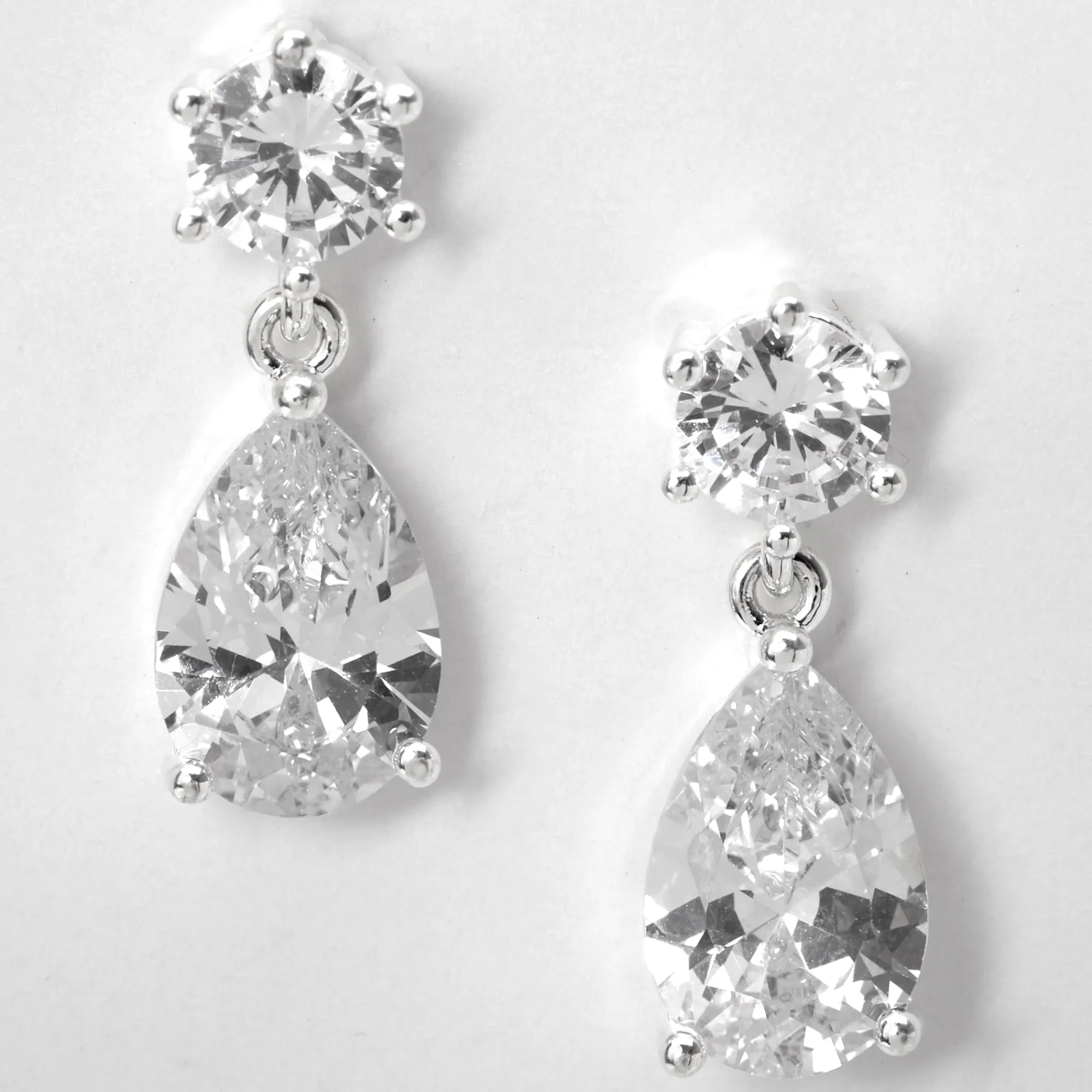 Claire's Pendantes-Pendantes en gouttes avec zircon cubique d'imitation 2,5 cm couleur argentée
