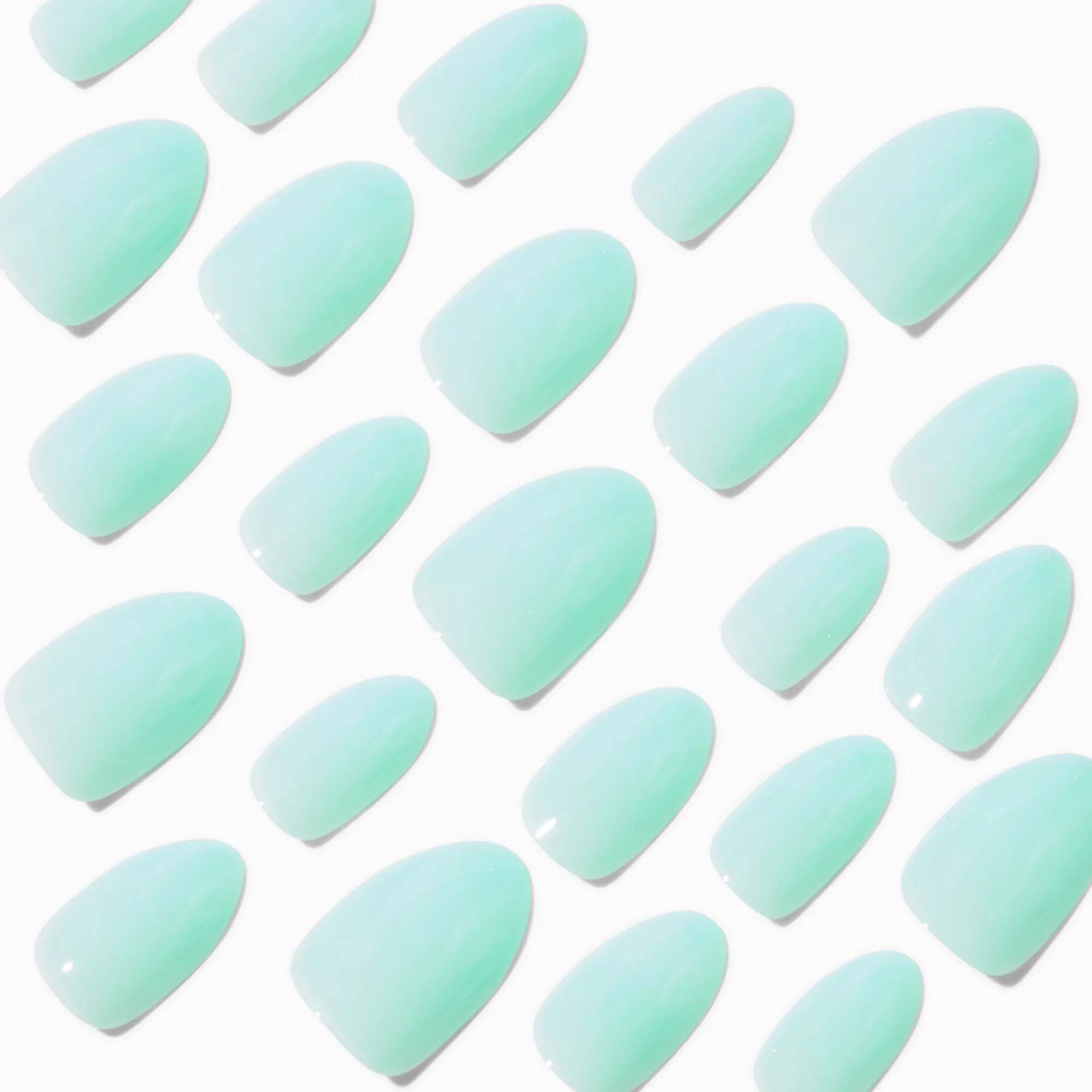 Claire's Ongles-Sage Green Glossy Short Almond Vegan Faux Nail Set - 24 Pack
